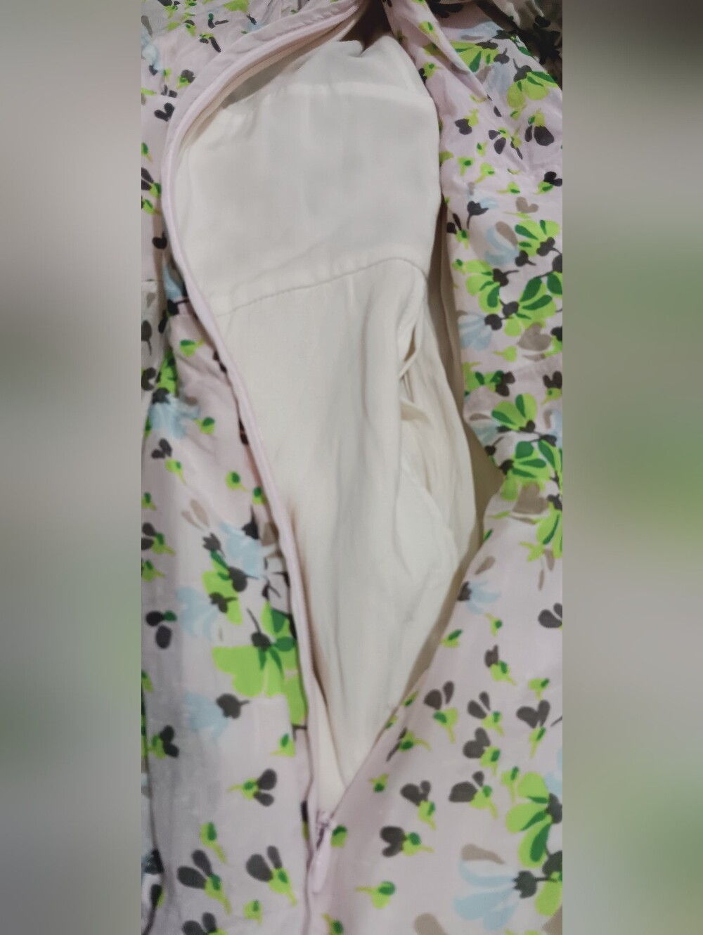 ME+EM Soft Pink- Green Floral Midi Dress. Pockes, Zipper On Side, V-neck Size 8 - Picture 8 of 16